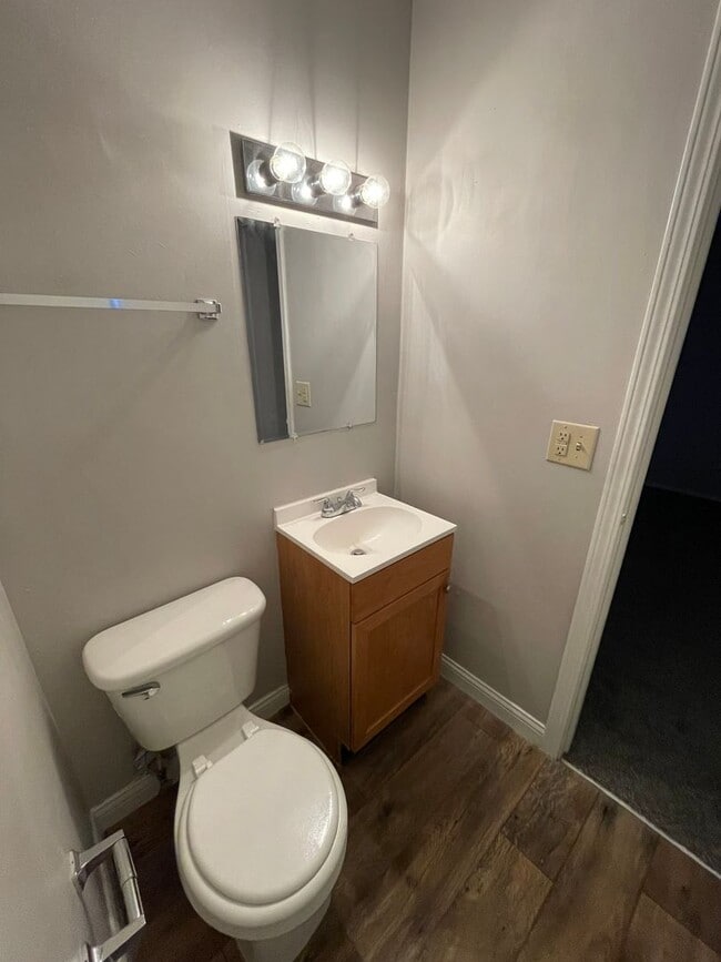 Building Photo - Warren Twp - 3 BR home