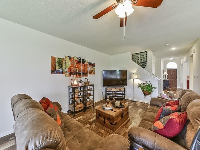 Building Photo - 15223 Sunlight Bay Ct