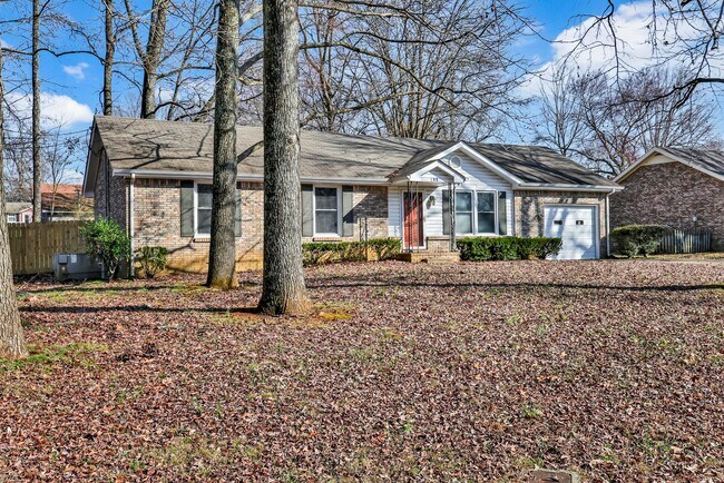 Building Photo - 171 W Regent Dr