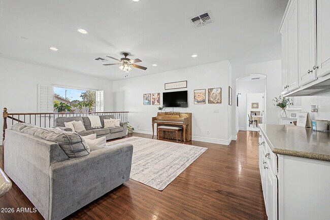 Building Photo - 4203 E Los Altos Rd