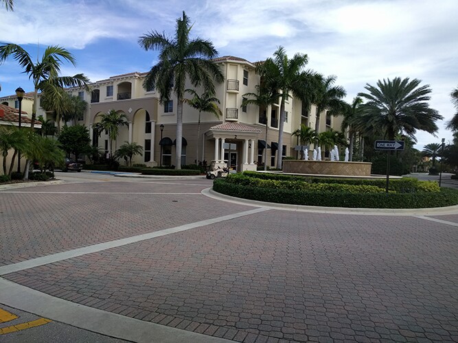 Building Photo - 3210 Renaissance Way