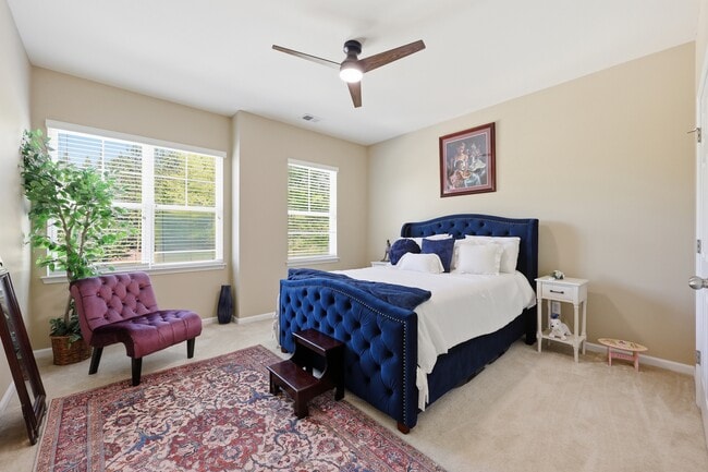 Building Photo - 4008 La Crema Dr