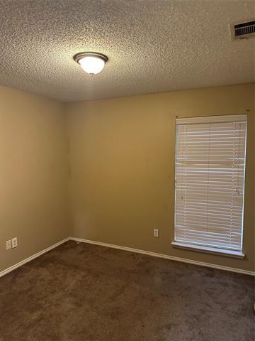 Building Photo - 2604 Crystal Falls Dr