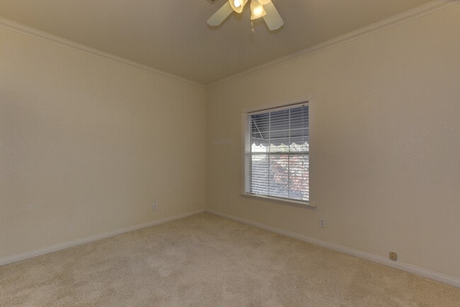 Building Photo - Home for rent in active 55+ community!