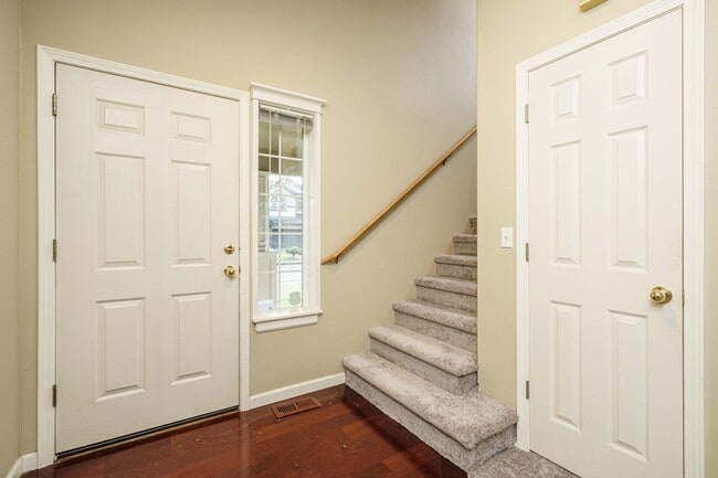 Building Photo - Desirable Fisher's Landing Elementary School District - 3 Bedroom 2.5 Bath