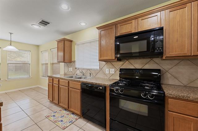 Building Photo - 10528 Cochron Dr