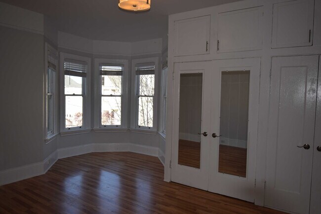 Building Photo - 1200 Haight St