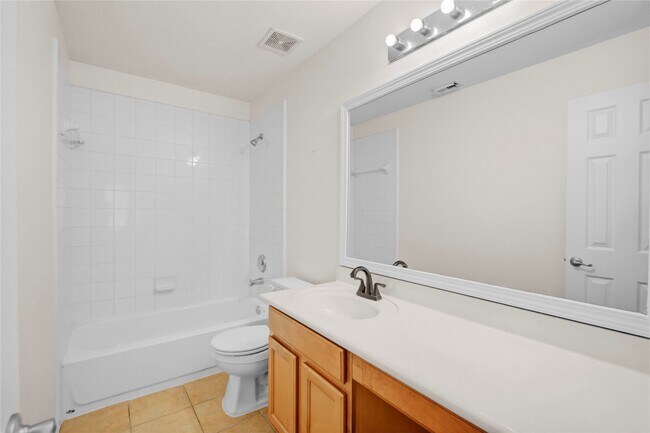 Building Photo - 1403 Lochstone Dr