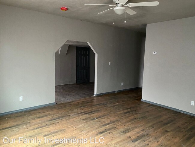 Building Photo - 4 br, 1.5 bath House - 637 E 52Nd St N.