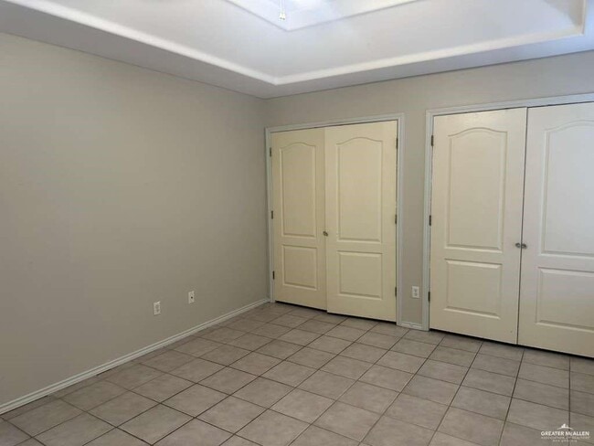 Building Photo - 7 Fort Brown Ave