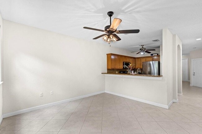 Building Photo - 2280 Shoma Dr