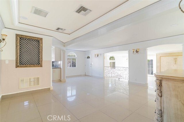 Building Photo - 2138 N Frederic St