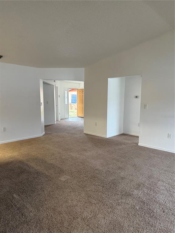 Building Photo - 664 Royalty Ct