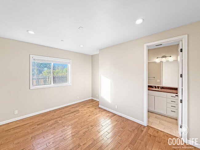 Building Photo - Updated 4BD/3.5BA Rental With 3-Car Garage in Menifee