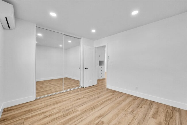 Building Photo - 18442 Patterson Ln