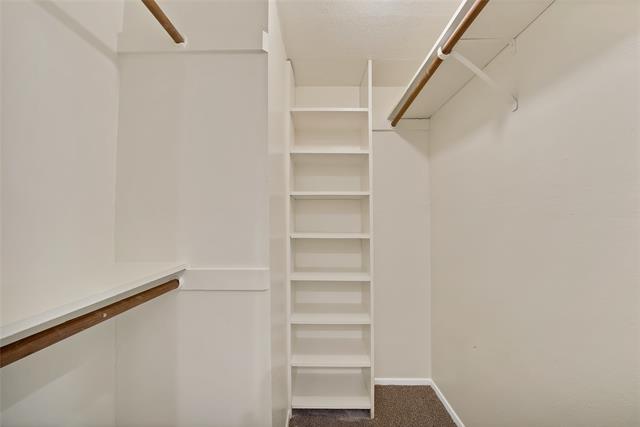 Building Photo - 2303 Park Hill Dr