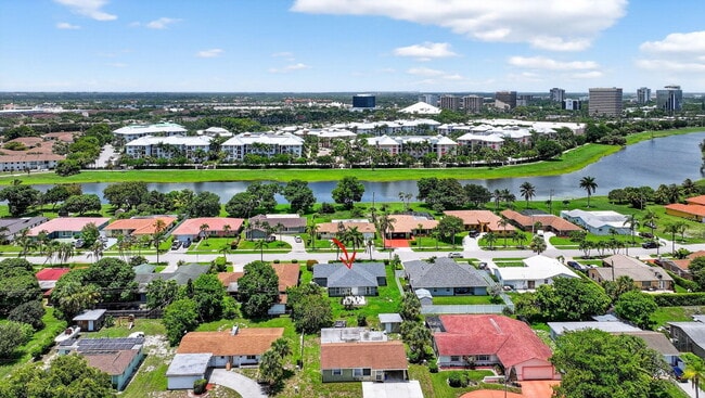 Building Photo - 600 S Mangonia Cir