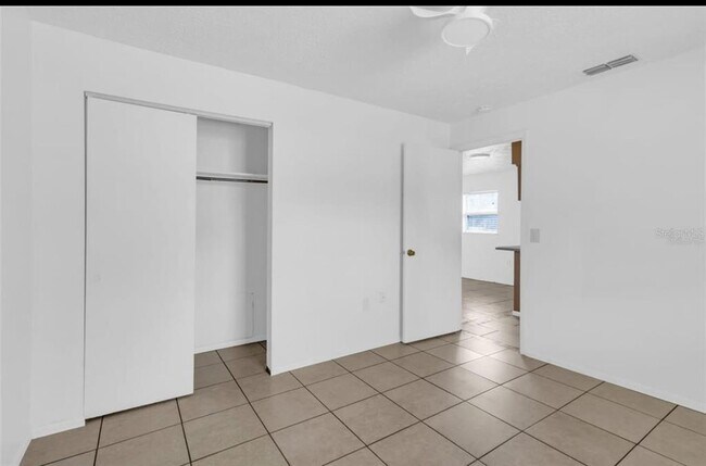 Building Photo - 5435 BEACH
