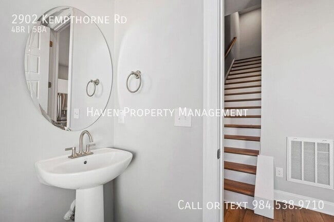 Building Photo - 2902 Kempthorne Rd