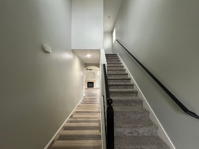 Building Photo - 3-Bed, 2.5-Bath Home Near Columbia Center ...