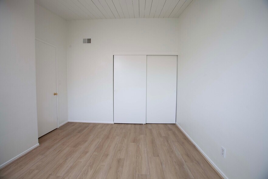 Building Photo - 478 Seaward Rd