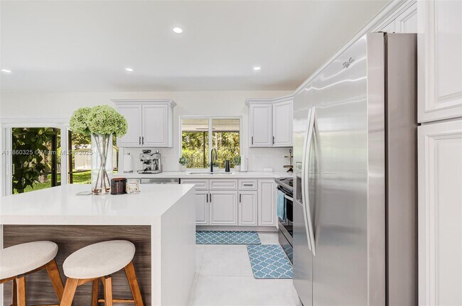 Building Photo - 17460 SW 85th Ave