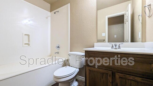 Building Photo - 506 A Pepper Spring Ct