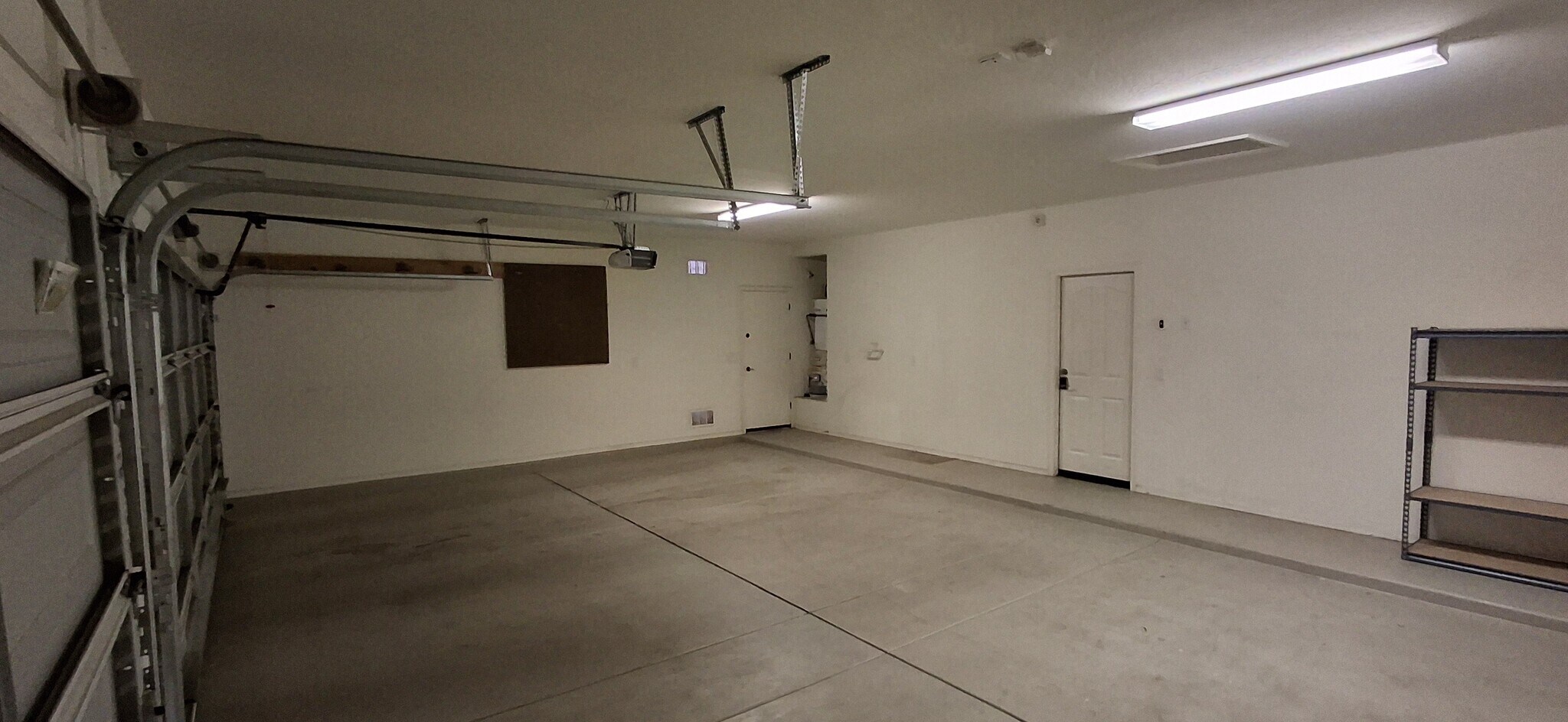 Garage #2 - 16021 W Becker Ln