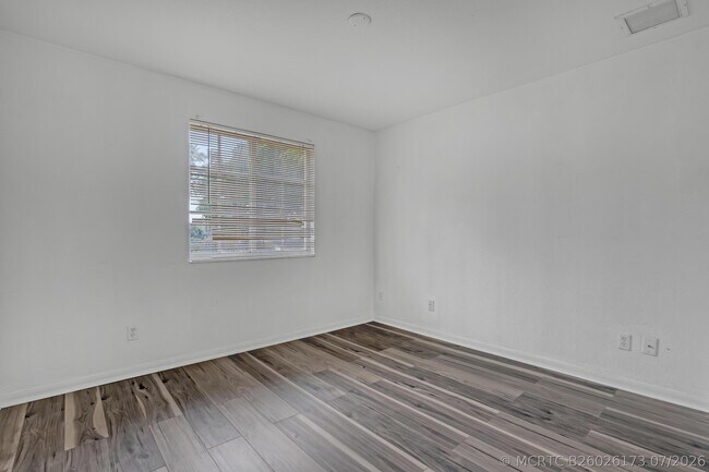 Building Photo - 176 Bellezza Terrace