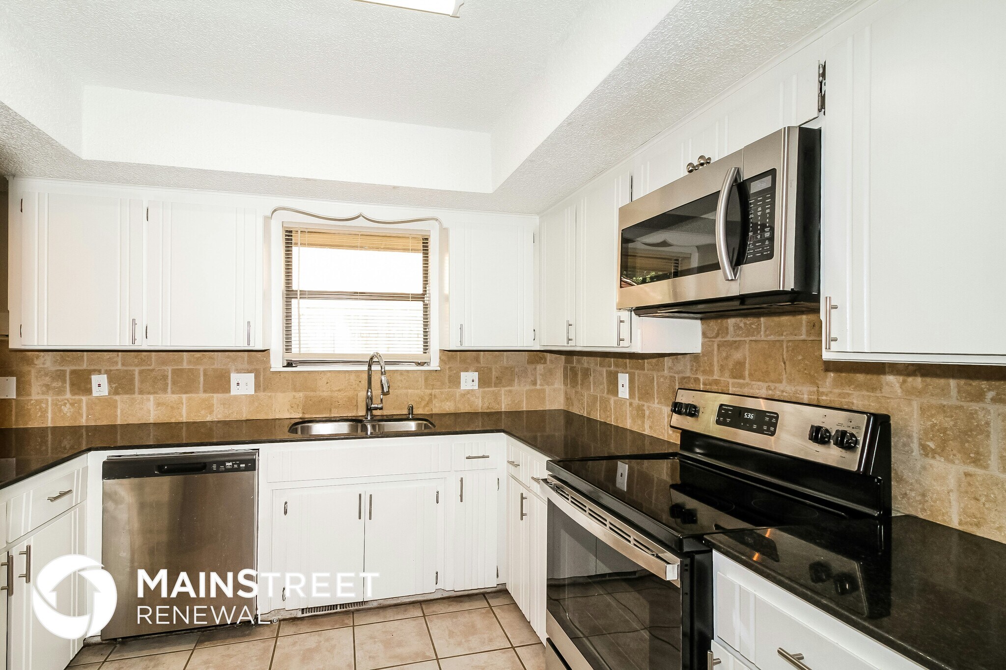 Building Photo - 10101 Mamus Ln