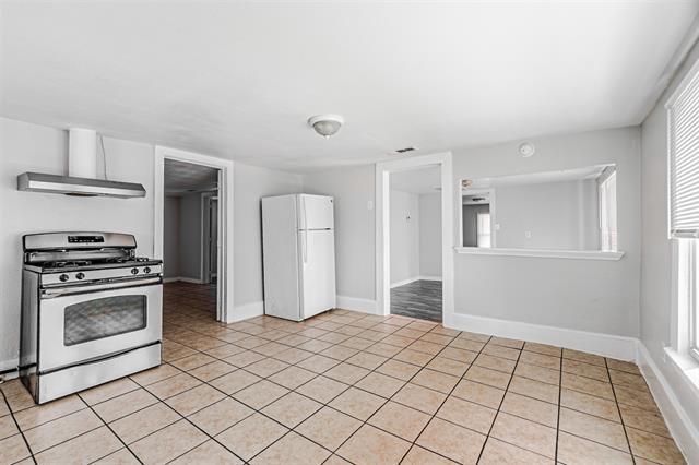 Building Photo - 3213 Obenchain St
