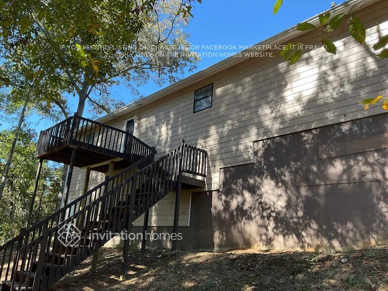 Building Photo - 148 Oakland Cir