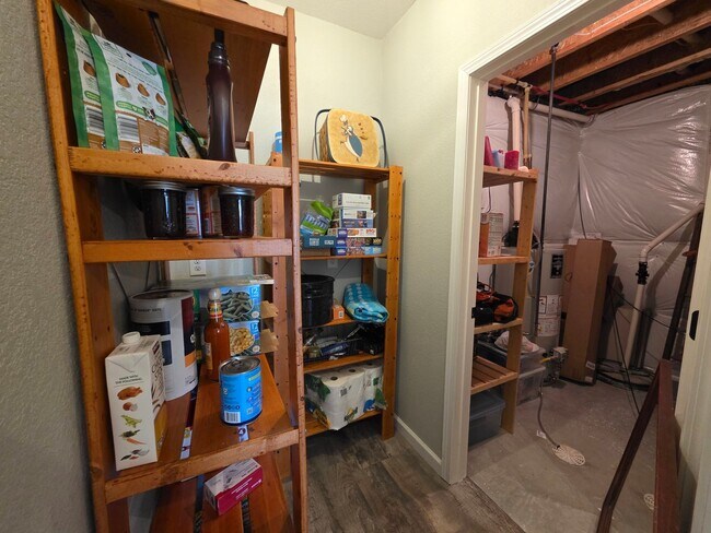 Building Photo - Gorgeous 4 Bed 4 bath Home In Banning Lewis Ranch!!