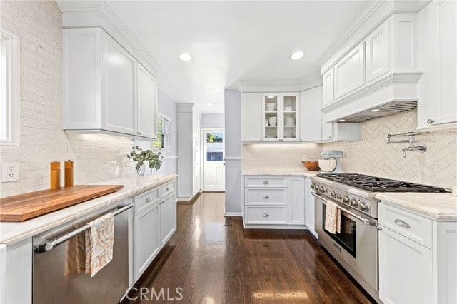 Building Photo - 6160 S San Vicente Blvd