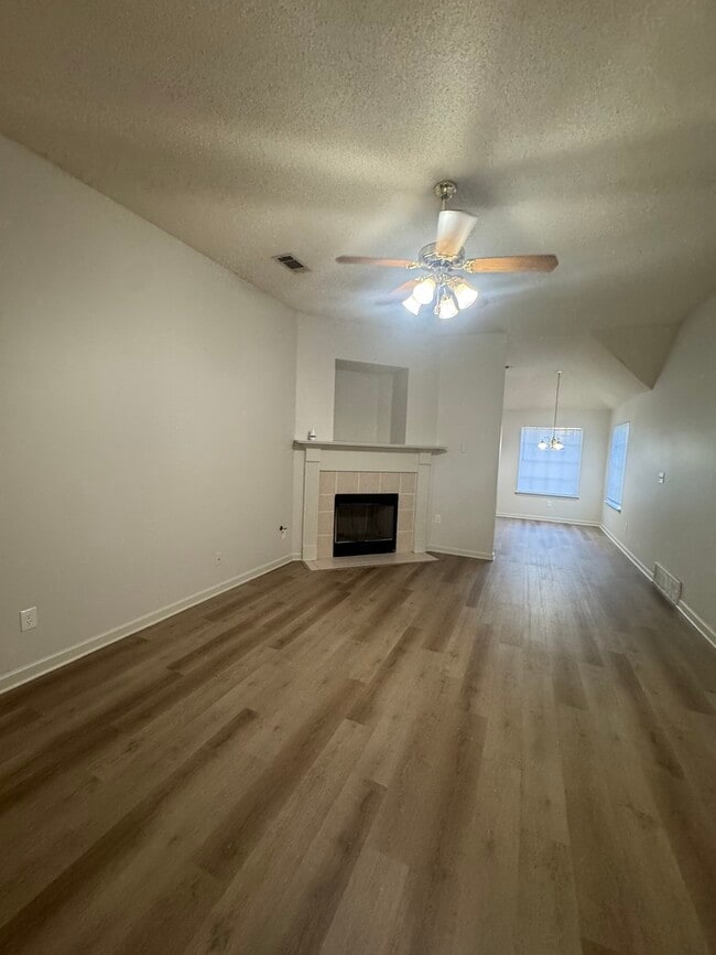 Building Photo - 2817 Misty Bay Dr