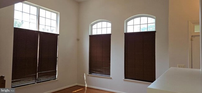 Building Photo - 12332 Rollys Ridge Ave