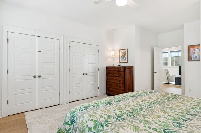 Building Photo - 9013 Stern Aly