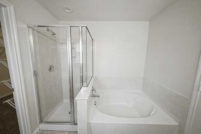 Building Photo - Spacious Cul-de-Sac Home in Bulverde Village - Realtor Commission: $500