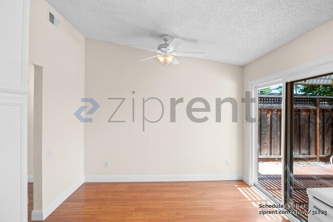 Building Photo - 2758 Croft Dr