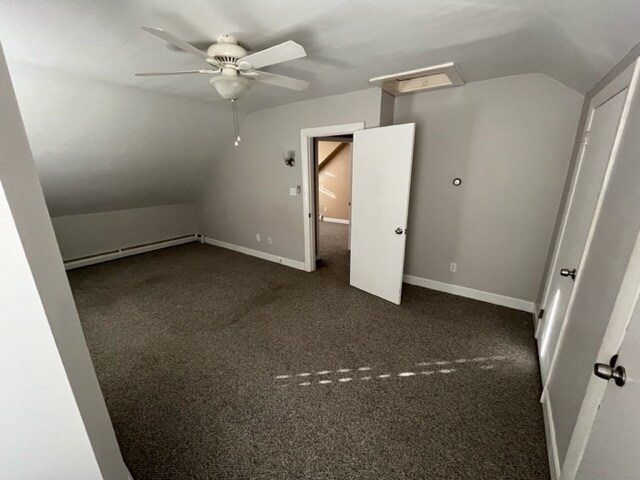 Building Photo - 388 Snell St