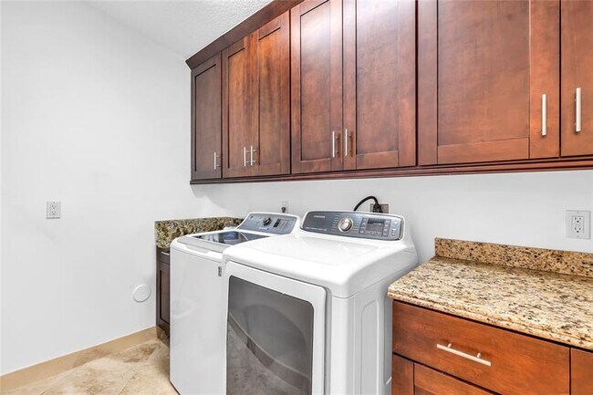 Building Photo - 6300 SW 190th Ave