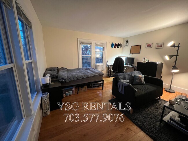 Building Photo - 25 Linwood St