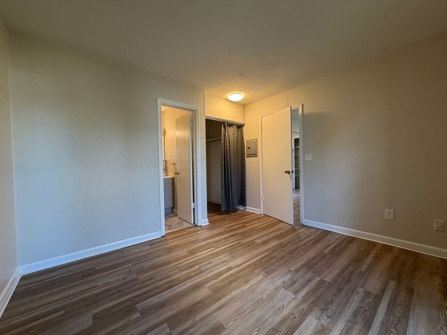 Building Photo - 8050 Niwot Rd