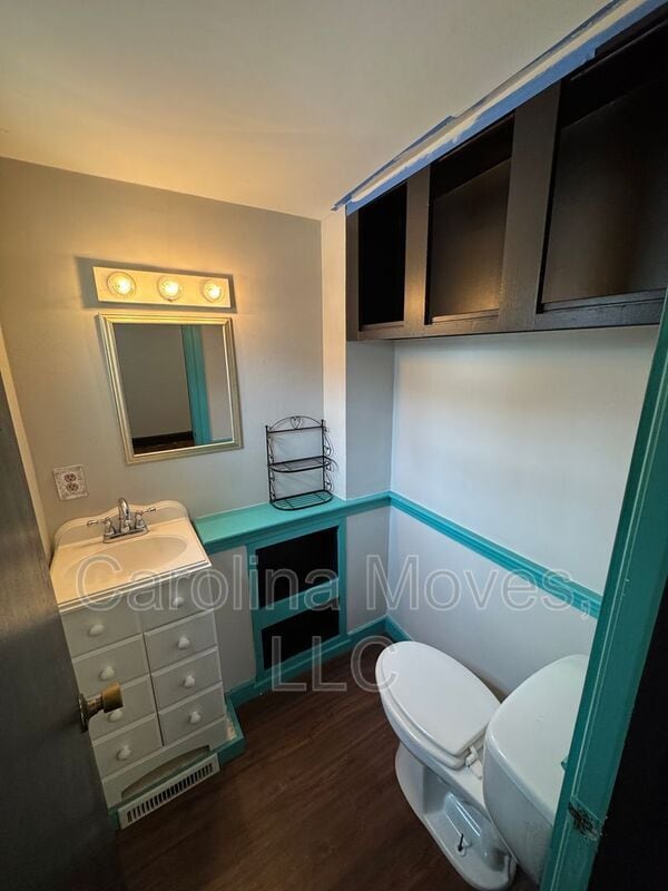 Building Photo - 101 S 7th St