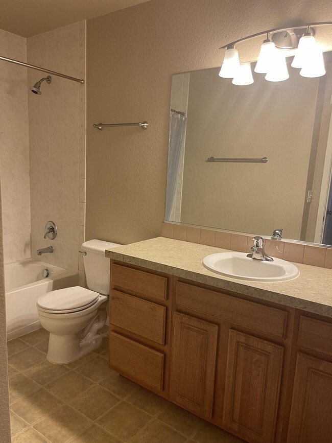 Building Photo - 2821 Rigden Pkwy