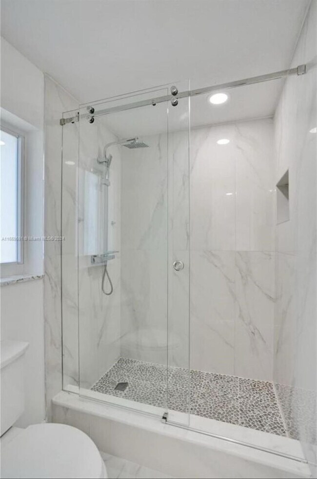 Building Photo - 11280 NW 40th St