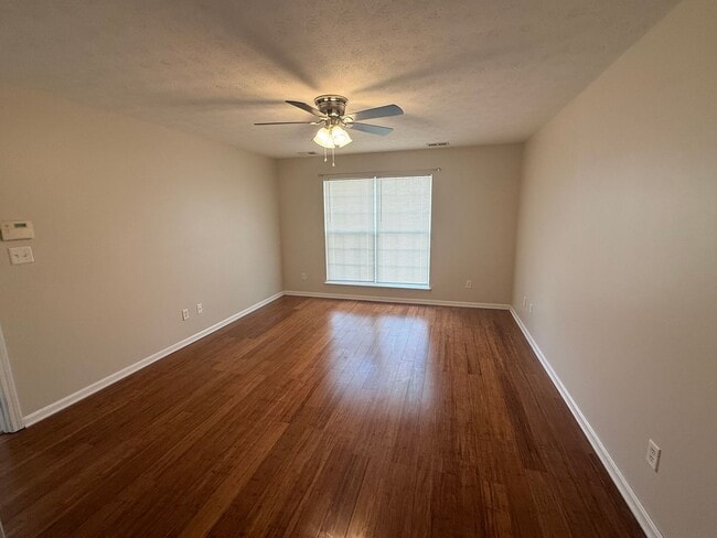 Building Photo - Patio Home in Yorktown Area