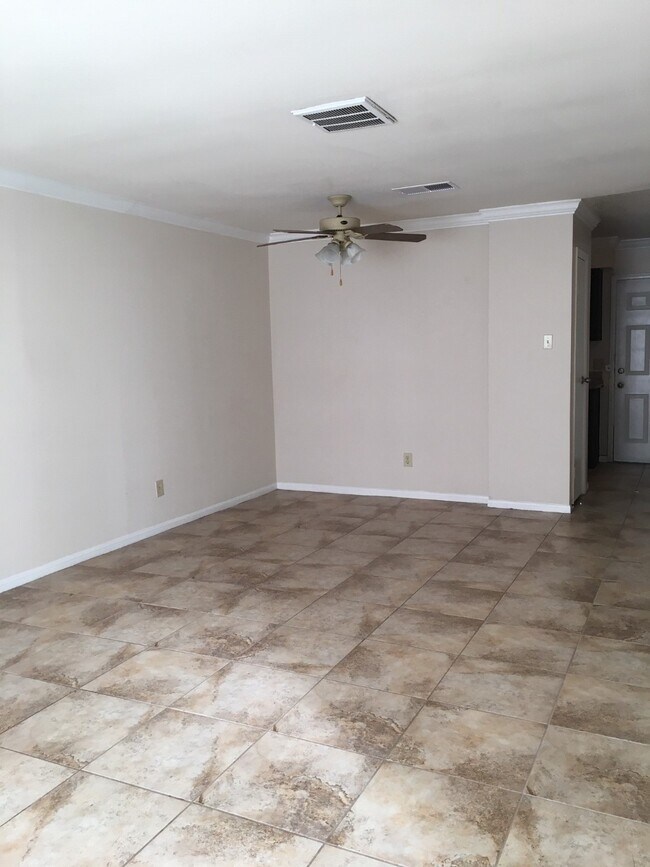 Building Photo - 1130 Lyric Ln