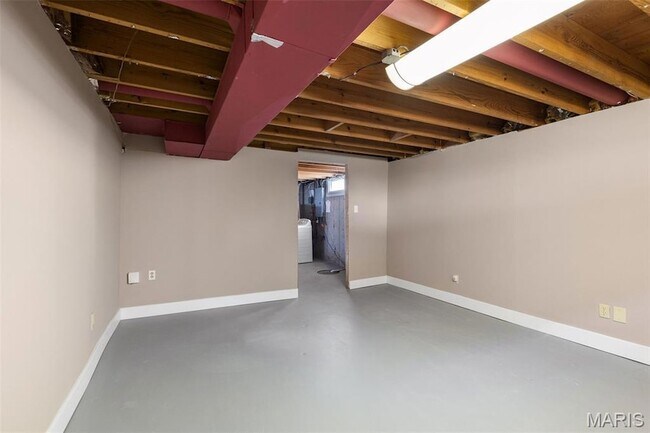 Building Photo - 3205 Fleet Ln