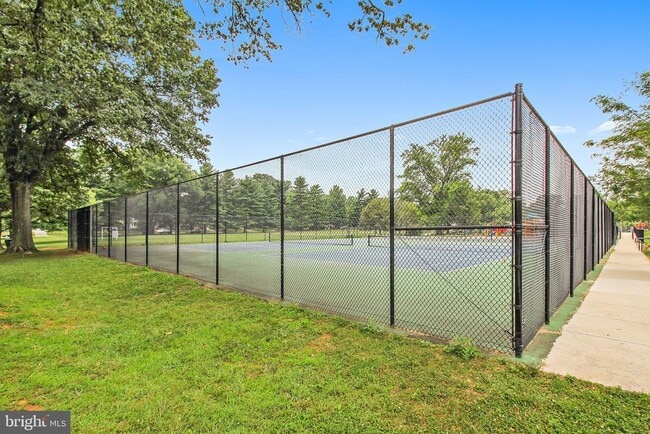 Building Photo - 8703 Bradmoor Dr